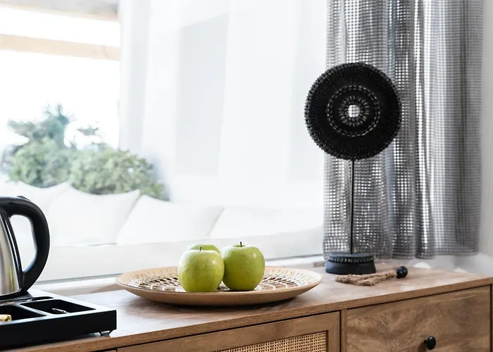 White Stone Mykonos * Agios Ioannis Diakoftis